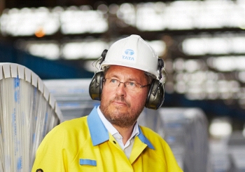 Карл Келер, руководитель Tata Steel в Европе Более 5000 сталеваров со всей Европы пройдут маршем протеста против китайской стали