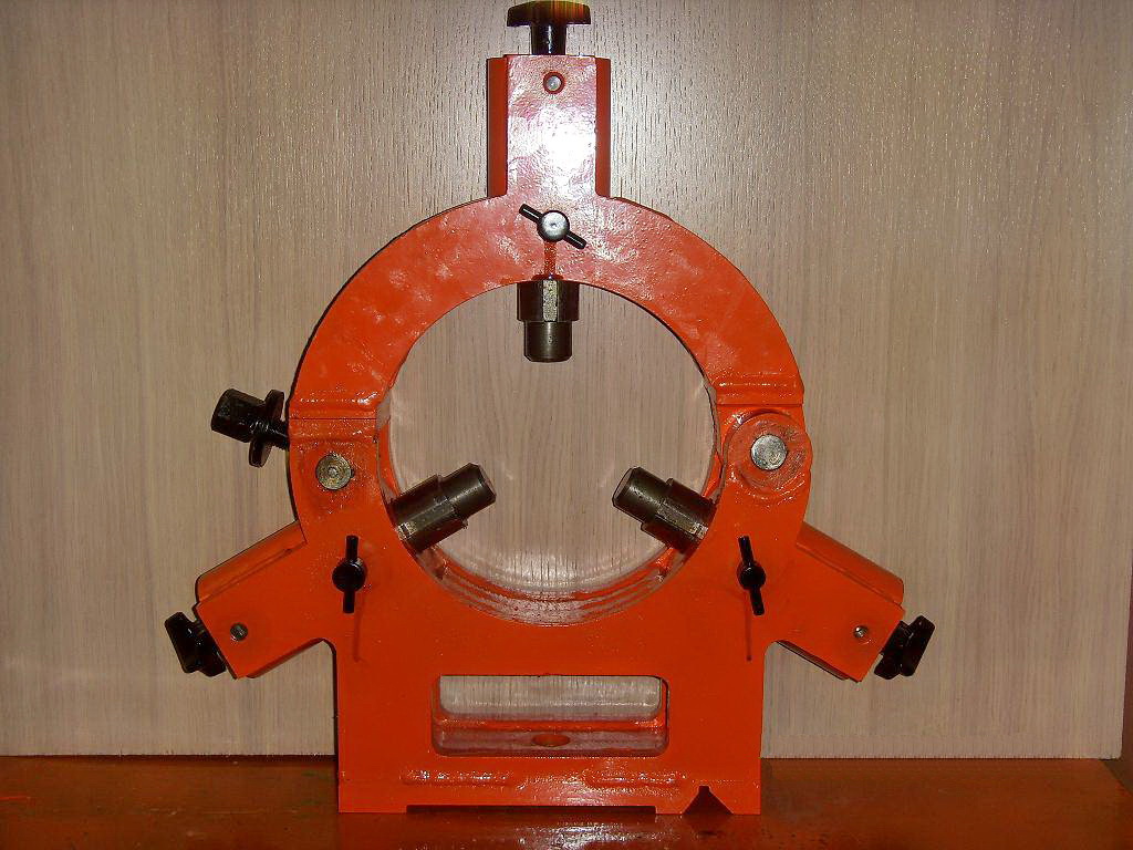 Неподвижный люнет для токарного станка 16к20. Люнет подвижный 16к20. Люнет неподвижный 16к20. Люнет станка 16к20. Люнет токарный подвижный 16к20.