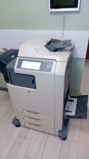 ������� HP Color LaserJet 4730 mfp