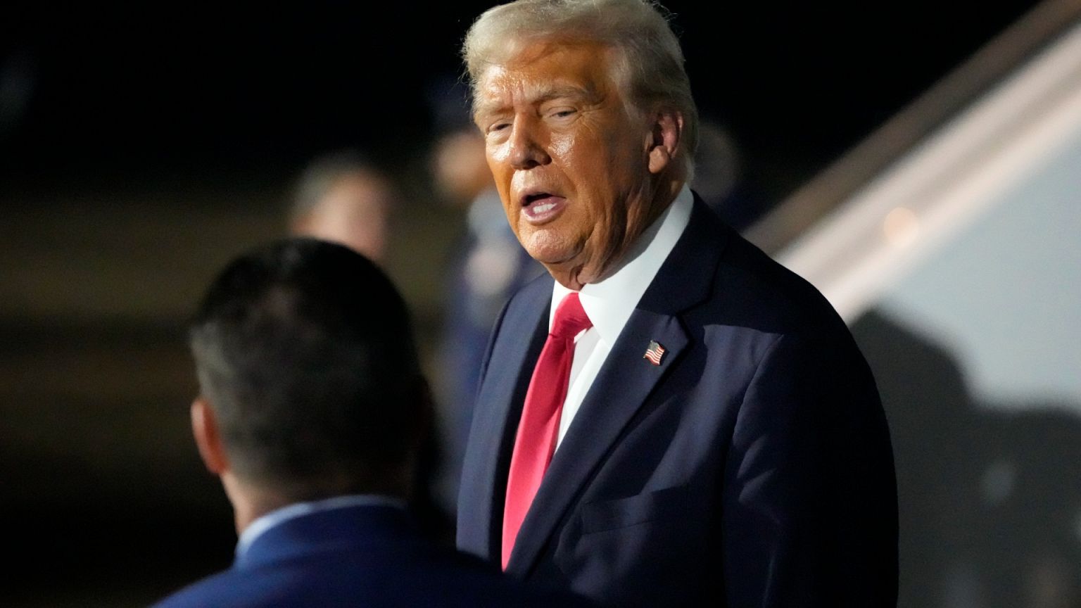 Трамп намерен объявить тарифы на сталь и алюминий с увеличением импортных пошлин