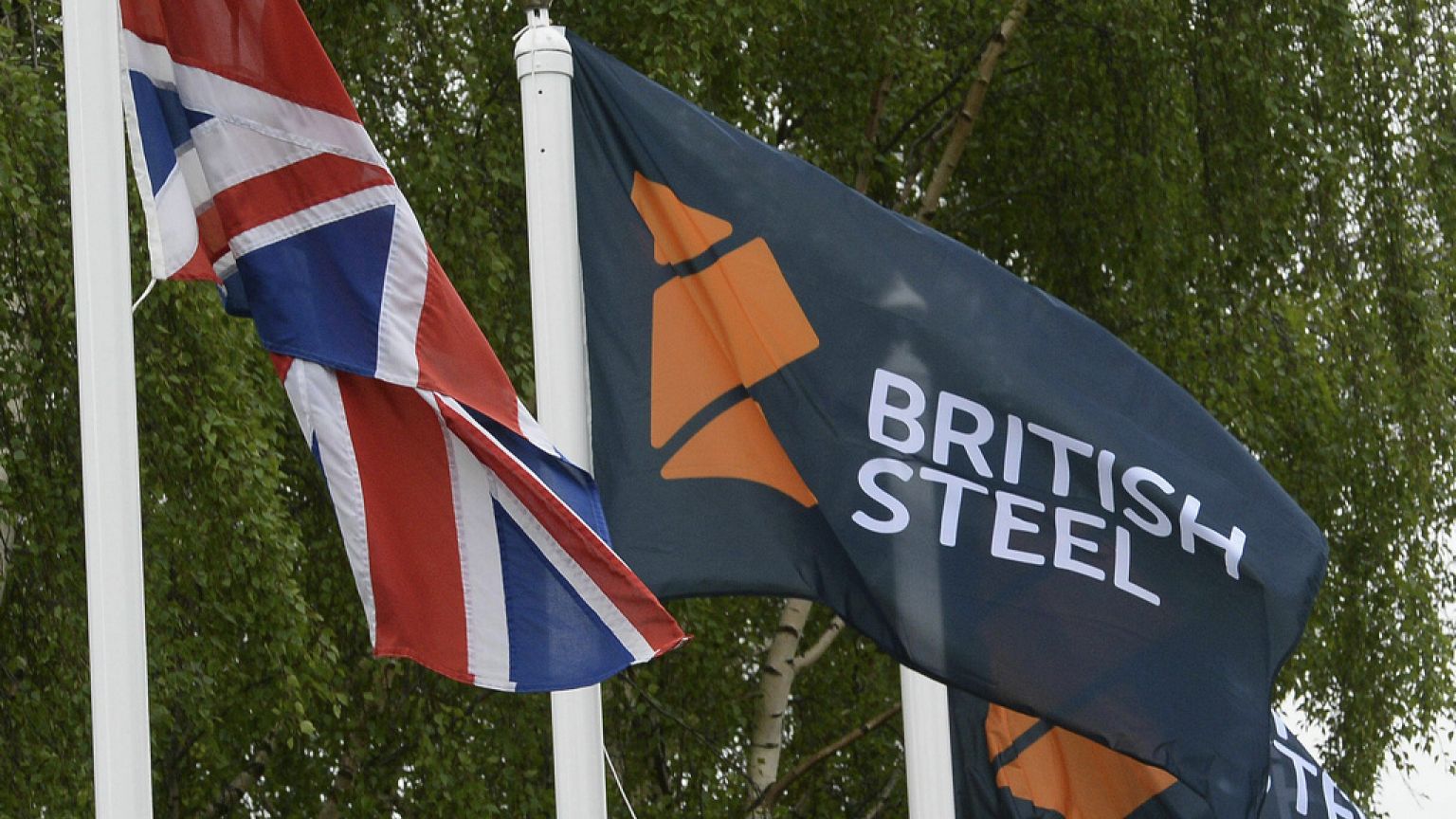 British Steel закрывает завод после того, как не смогла получить помощь правительства Великобритании