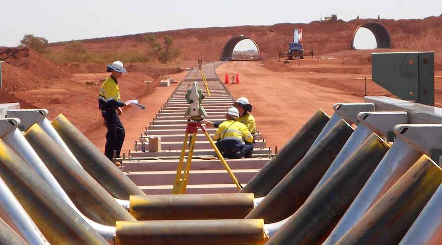 Baowu изучает покупку доли в руднике Jimblebar компании BHP (NYSE: BHP)