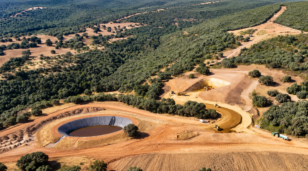 Abenójar привлекла €170 млн на крупнейшем горном IPO Лондона с 2018 года
