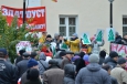 Рабочие остановленного сегодня металлургического завода в Златоусте готовы перейти к решительным действиям