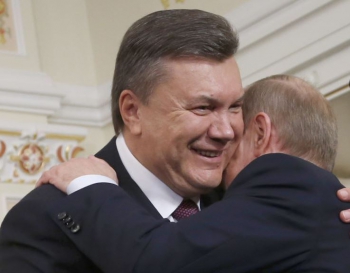 Виктор Янукович в гостях у Владимира Путина В погоне за бесплатным сыром