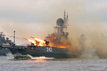 Магнитка будет поставлять судосталь для Российского ВМФ