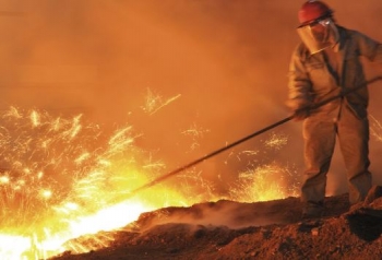 Производство стали в Китае за ноябрь сократилось ещё на 1,6 процента