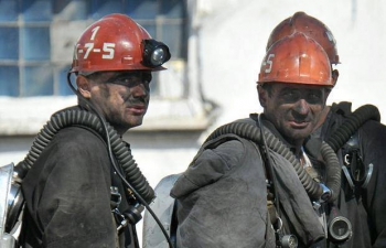 Горняки шахты имени Засядько в Донецке подняты на поверхность
