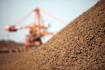 Запасы железной руды в китайских портах опустились до 11-месячных минимумов