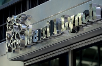 Merrill Lynch ����������� �������� ����� AK Steel Holding Corp: ��������� 64-���������� ����