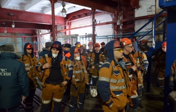 МЧС РФ: шансов выжить у заблокированных в шахте «Северная» горняков нет