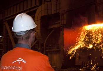  ArcelorMittal  -