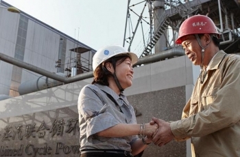 WISCO и Baosteel будут вместе выдавать по 60 млн тонн стали в год Синьхуа: слияние WISCO и Baosteel будет пробным перед масштабной реорганизацией