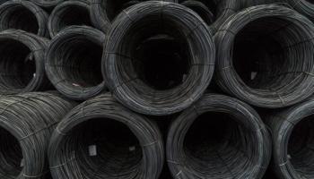 Биржевые цены на сталь в Китае корректируются после резкого спада