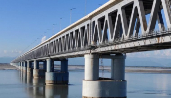 Самый длинный в Индии мост из стали протяженностью 3,7 мили введен в эксплуатацию