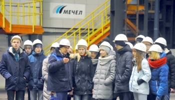 Челябинским школьникам продемонстрировали работу рельсобалочного цеха ЧМК