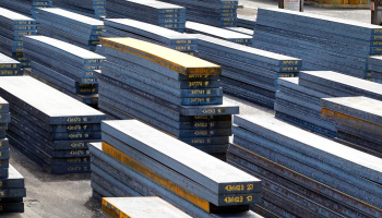 Дефицит слябов приводит к росту цен на металлопрокат