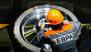 ЕВРАЗ запускает цифрового ассистента для торговых партнеров