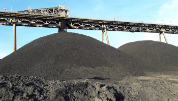 Fitch снижает свой прогноз цен на железную руду, коксующийся уголь и никель