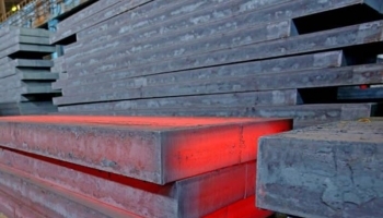 НЛМК начал выпускать промышленные партии стальных заготовок толщиной 220 мм