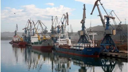 «Мечел» объявляет о продаже акций ОАО «Ванинский морской торговый порт» «Мечел» объявляет о продаже акций ОАО «Ванинский морской торговый порт»