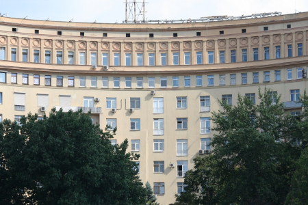 Разница цен 3-комнатных квартир в ЦАО составляет 77 раз Разница цен 3-комнатных квартир в ЦАО составляет 77 раз