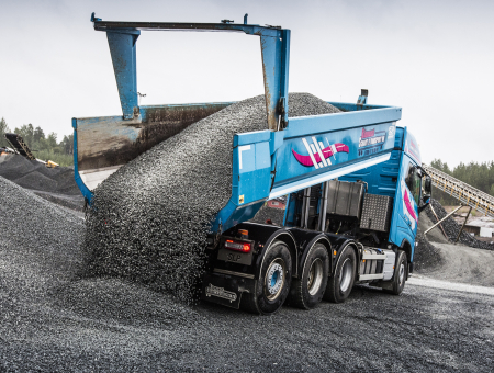 Hardox® 500 Tuf: Новое поколение износостойкой стали от SSAB Hardox® 500 Tuf: Новое поколение износостойкой стали от SSAB