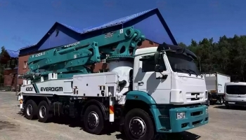 Многофункциональный автобетононасос со стрелой